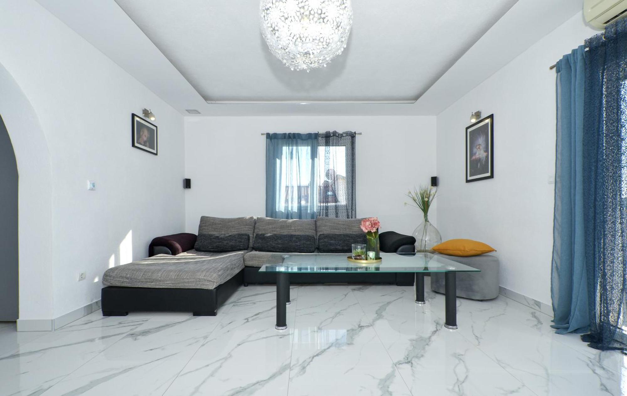 Copacabana Beach Apartments Trogir Bagian luar foto